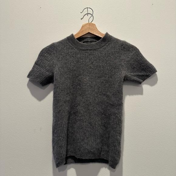 Cashmere top - Picture 1 of 4